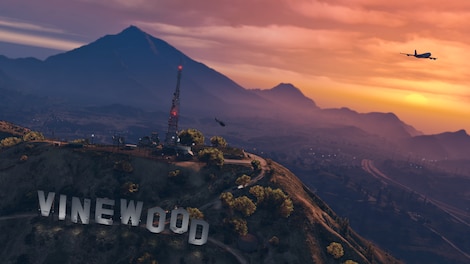 Grand Theft Auto V + Megalodon Shark Cash Card Steam Key GLOBAL - 9