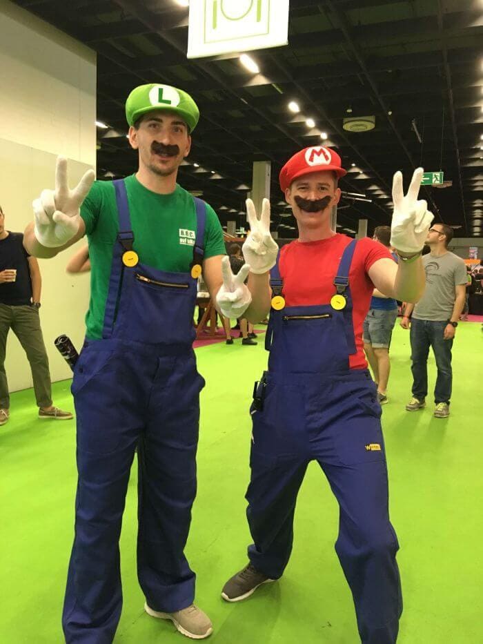 dimon engel as mario and luigi gamescom 2018 cosplay